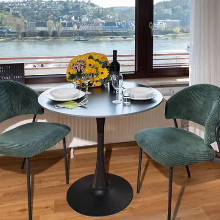 Mit Rheinblick By Moliho Apartament