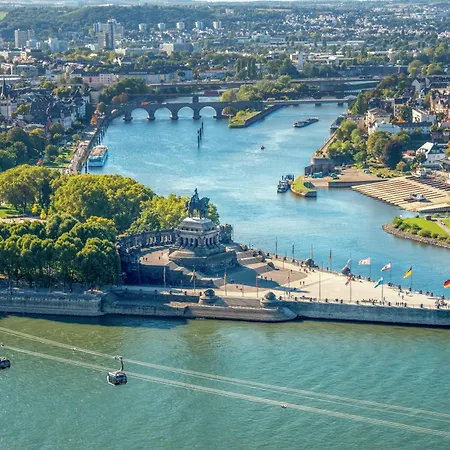Mit Rheinblick By Moliho Apartman *
