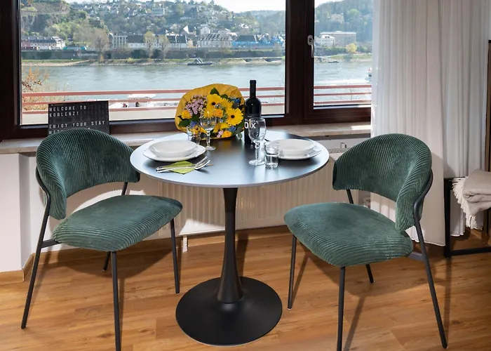 Mit Rheinblick By Moliho Apartmán